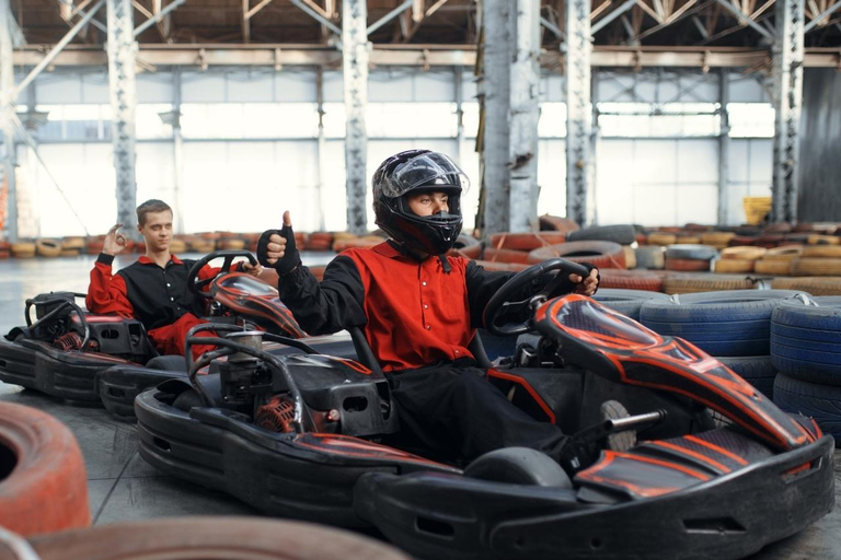 Krakau: Indoor-Go-Karting (24-Minuten-Rennen)
