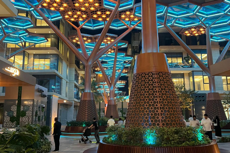 Doha: City Tour with Lusail/Gewan & Pearl Island/Souq in 6Hr Day Sharing Tour