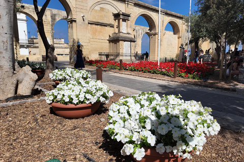 Valletta: 2.5h Walk with Local Guide, History & Stories
