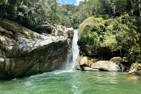 Medellín: Guatapé Day Tour and Hike to Beautiful Crystal-Clear Waterfalls