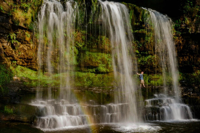 Cardiff: Brecon Beacons, Castle, and Waterfalls Day Trip