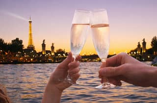 Paris: Seine-Sightseeing-Abendfahrt mit Champagner