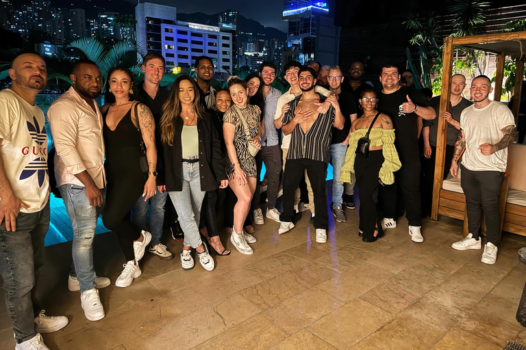 Medellin El Poblado Pub Crawl: Rooftop Vibes and Club Hoppin