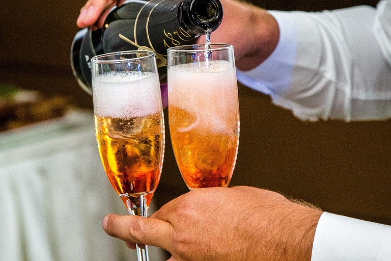 Mirissa: Stargazing Yacht Cruise with Dinner and Wine