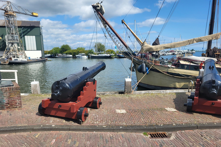 Amsterdam: Dutch Countryside E-Bike with Cheese & Clogs