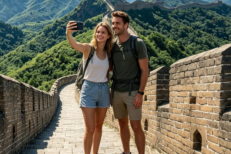 Beijing: Jinshanling Great Wall Guided Tour with Transfers 跟团游：车+票+观光车