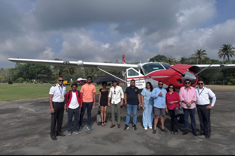 Colombo Urban & Coastal Scenic Flight with Private Transfer