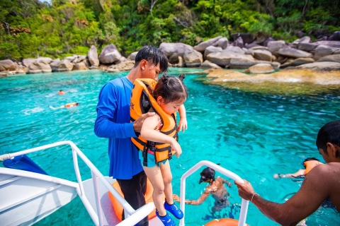 Desde Khao Lak: Excursión de un día a las Islas Similan en catamarán de lujo