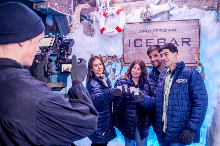 Amsterdam: Icebar Entry Ticket with 3 Drinks