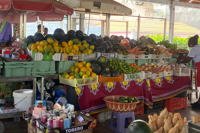 City Tour in Praia: Guided tour of the city of Praia with a local guide Solo City Tour