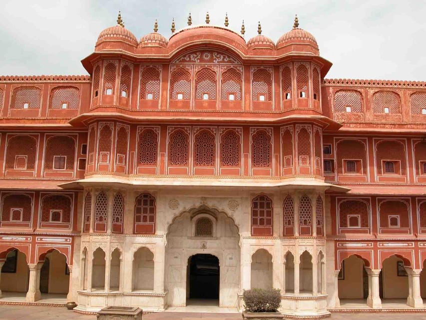 Excursión privada de 2 días a Jaipur de noche en coche desde Delhi