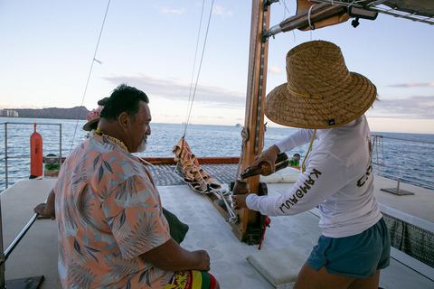 Waikiki: Authentic Hawaiian Cultural Sail (Sunset Voyage) Evening Sunset Voyage (Private)
