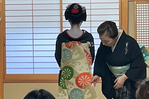 Kyoto: Incontra la geisha maiko con il tour a piedi di Gion