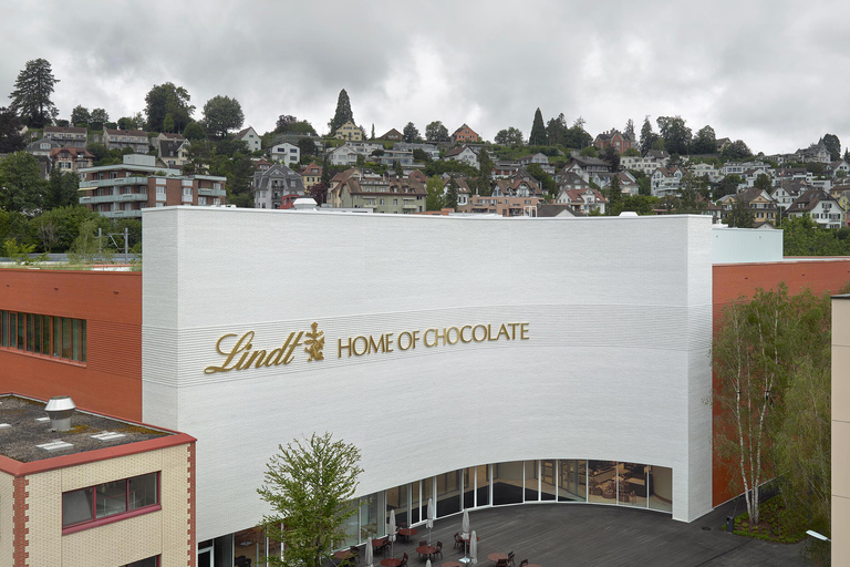 Zürich Lindt Home of Chocolate Museum + kryssningskombibiljettGuidad tur på Lindt Home of Chocolate Museum
