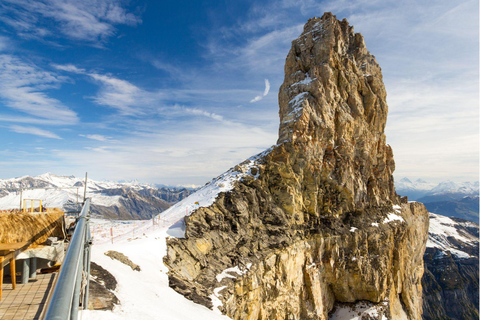 Tour privado en coche por Interlaken: Glaciar 3000, Montreaux y Vevey