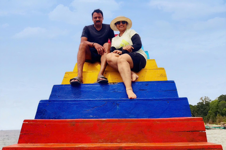 Phu Quoc: Kayak Cua Can River & Starfish Beach Tour