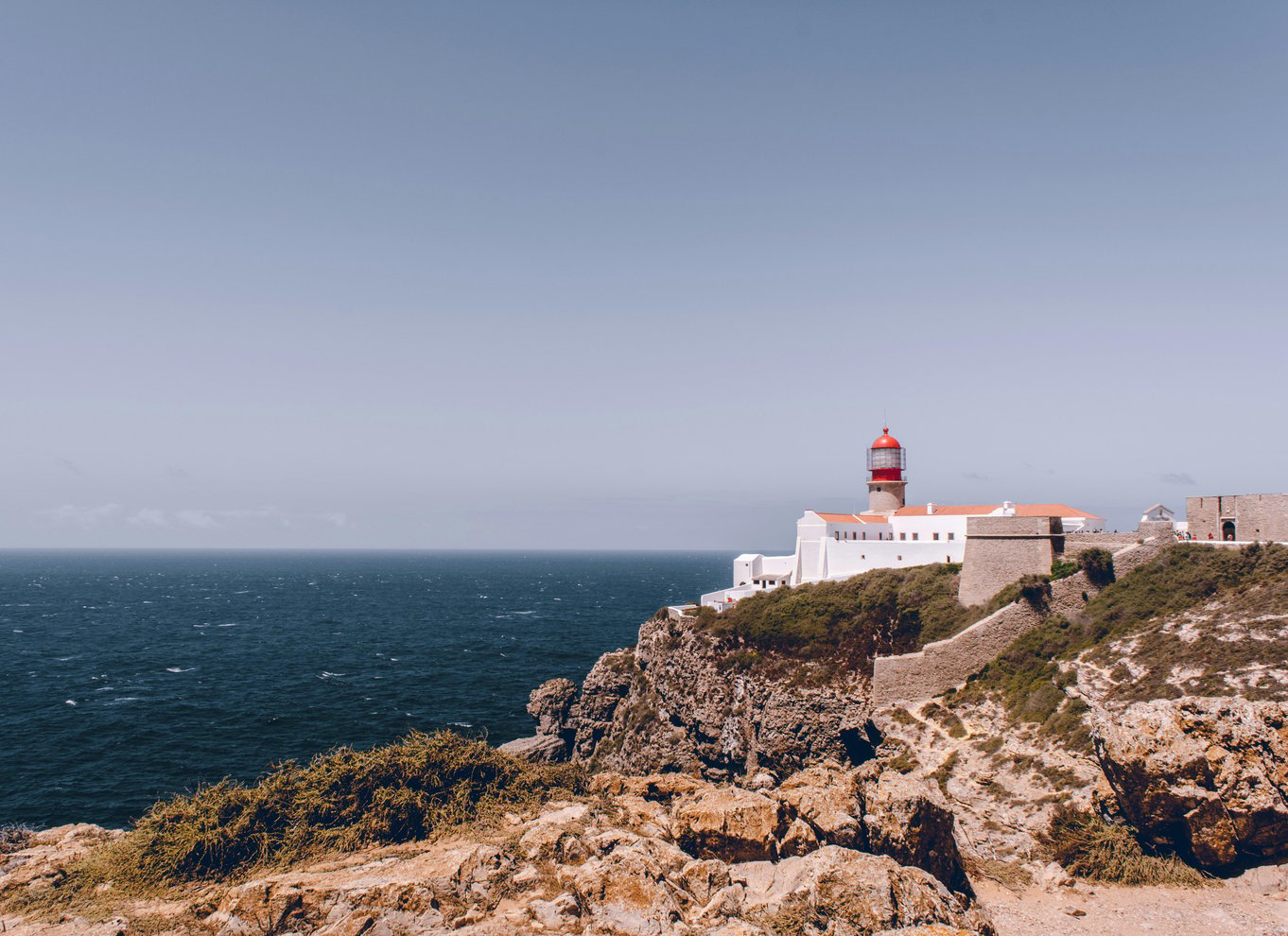 Fra Lissabon: Sintra, Pena, Regaleira, Kap Roca og Cascais