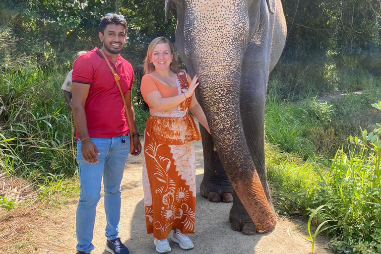 Stadsrundturer i Kandy med Tuk TukStadsrundturer i Kandy