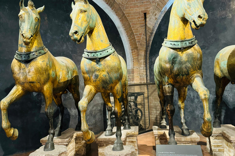 Venice Skyline: St. Mark’s Basilica, Terrace and Bell Tower Skip the line ticket for Basilica, Terrace, Bell Tower