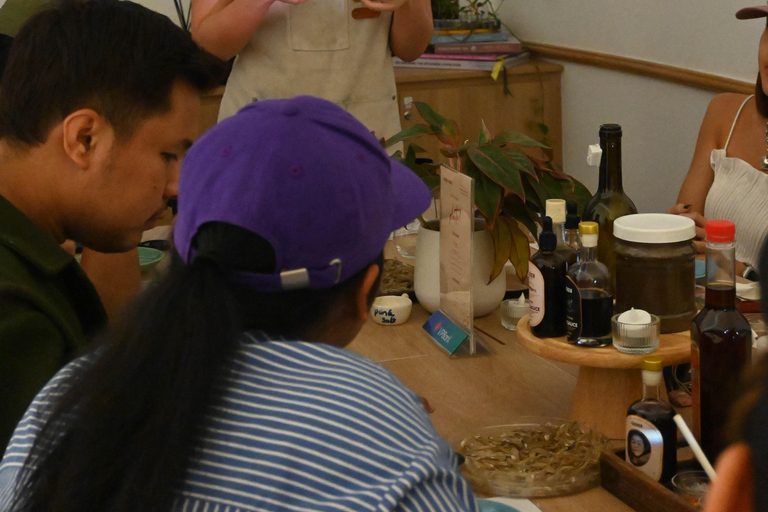 Ho Chi Minhstad: unieke ambachtelijke vissausproeverijHo Chi Minhstad: Een unieke proeverij van ambachtelijke vissaus