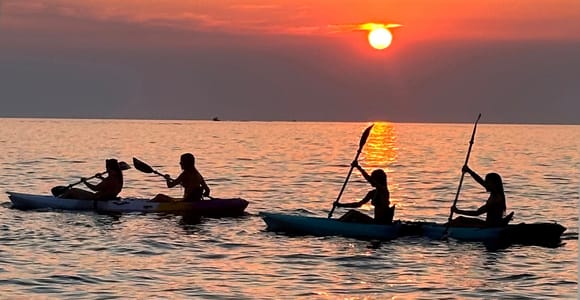 Ibiza: Sunset Kayaking Excursion with Views of Es Vedrà