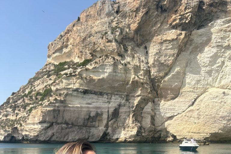 Cagliari: Devil's Saddle Boat Tour with Spritz and Chips