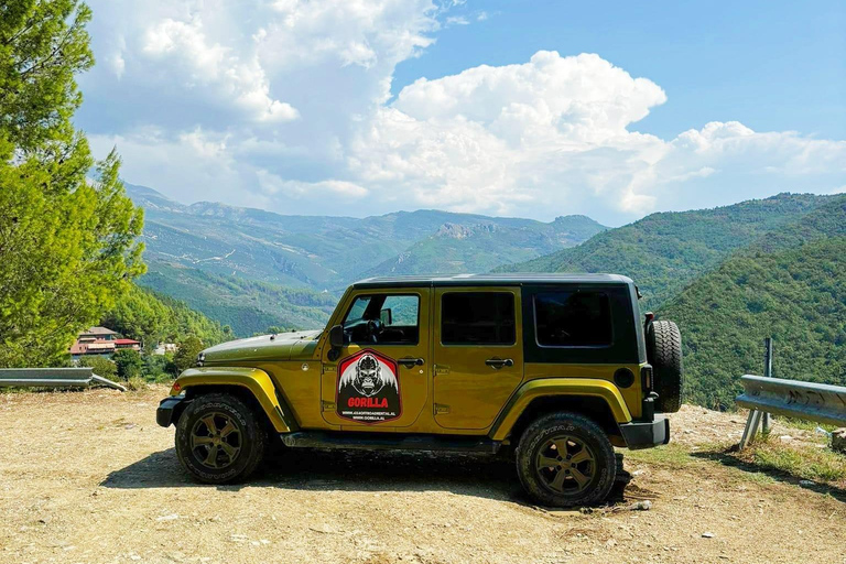 Tirana: Private SUV Tour with Dajti Mountain Visit