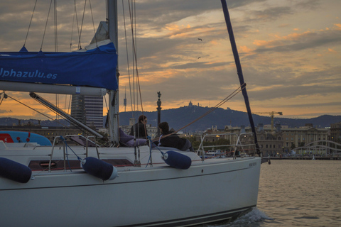 Barcelona: 2H Sailing with Open Bar, Snacks & Swim Stop