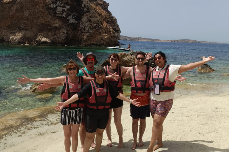 Gozo: 1 Hour Kayak plus +Cave Tour + Drop off Blue Lagoon Gozo: 1 Hour Kayak + Cave Tour + Blue Lagoon Drop off