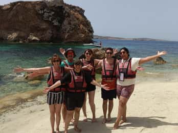 Gozo: 1 Hour Kayak plus +Cave Tour + Drop off Blue Lagoon