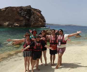 Gozo: 1 Hour Kayak plus +Cave Tour + Drop off Blue Lagoon