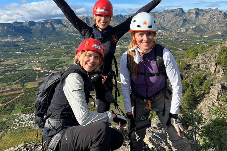 Marxuquera: La Falconera Via FerrataMarxuquera: Via Ferrata Falconera