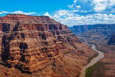 Von Las Vegas aus: Grand Canyon West Rim Helicopter Tour7 Uhr Early Bird Special