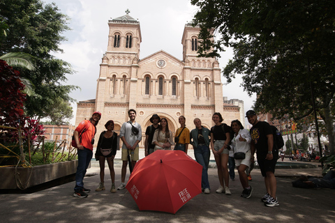 Tour a pie por el centro histórico de Medellín