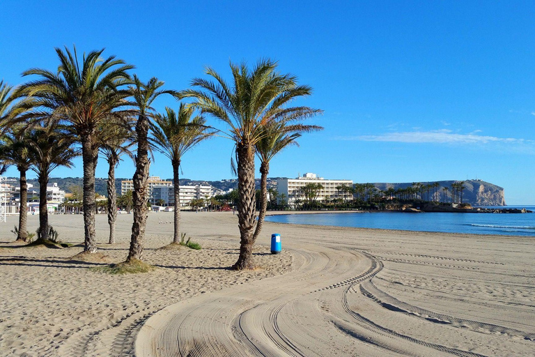 Jávea: Private 1:1 Beach Yoga Class at Playa de L'Arenal