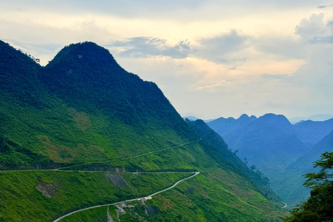 从河内出发：3 天河江环线小团游选项 2：轻松乘车