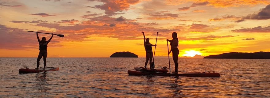 Kota Kinabalu : expérience de paddle au coucher du soleil sur la plage de Tanjung Aru