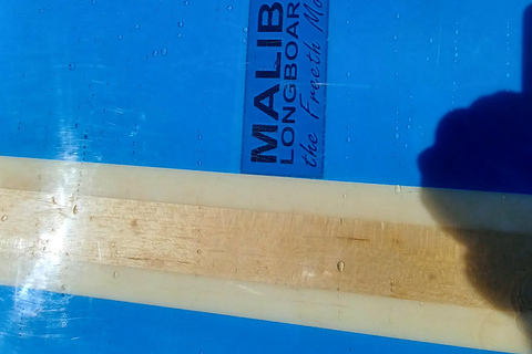 Santa Monica: Surfboard and Wetsuit Rental