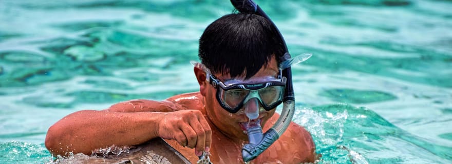 Bora Bora : safari en 4x4 avec plongée avec tuba