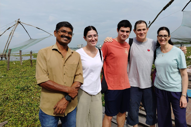 Kochi: Tour turístico en Tuk-Tuk con servicio de recogida en crucero