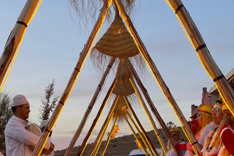 Marrakesch: Dinner-Show in der Wüste Agafay, Kamelritt und 1 Stunde BuggyfahrtMarrakech: Agafay Wüsten-Dinner-Show und Kamel-Ritt