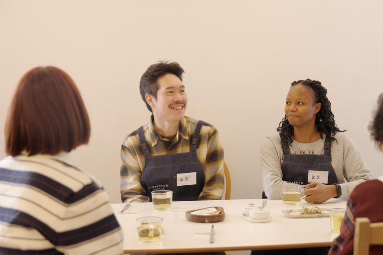 Nouilles faites à la main avec la grand-mère coréenne