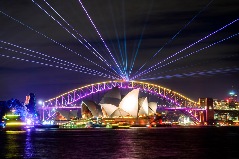Sydney: Vivid Festival Cruise 90 - minutes