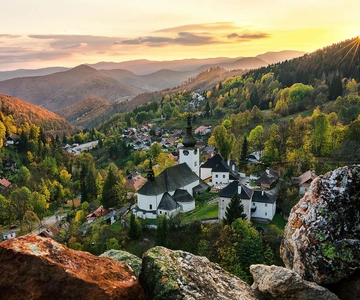Von Bratislava aus: Nitra, Štiavnica, Bystrica und Špania Dolina