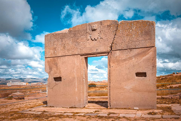 Tiwanaku: Entrance Fees & Lunch Included Tour from La Paz