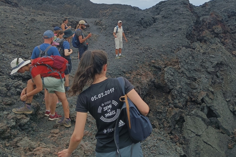 Tour a pie al volcán Sierra Negra y al volcán Chico