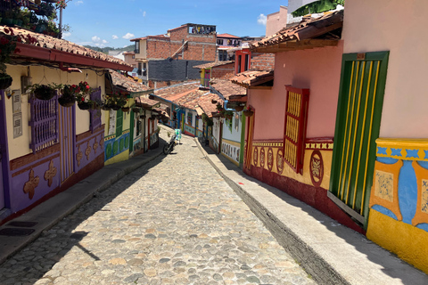 From Medellín: Guatapé and San Rafael 2-Day Adventure