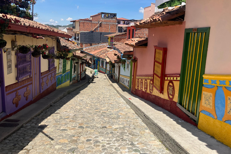 From Medellín: Guatapé and San Rafael 2-Day Adventure