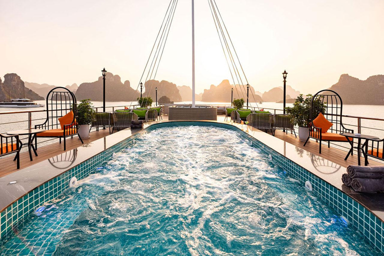 Hanoi: Aurora Halong Day Cruise - Lunch, Kayak, Swim, Cave from Halong: Cruise with Buffet, Kayaking (No transfer)