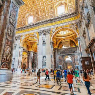 Basilica, Piazza San Pietro e Grotte Vaticane: tour guidato